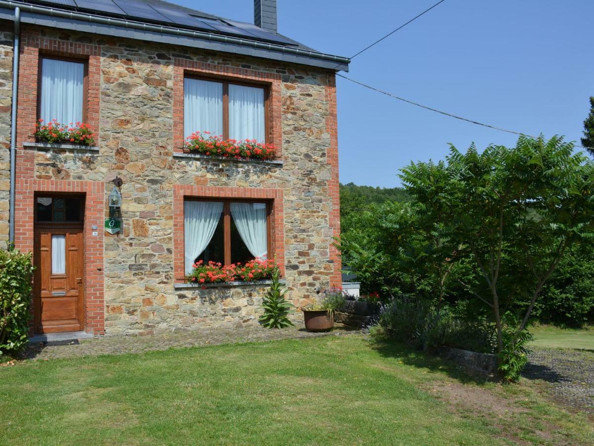 Lovely Holiday Home In Daverdisse With Terrace Eksteriør bilde